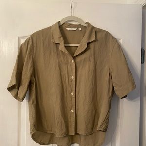 Uniqlo Button-up top